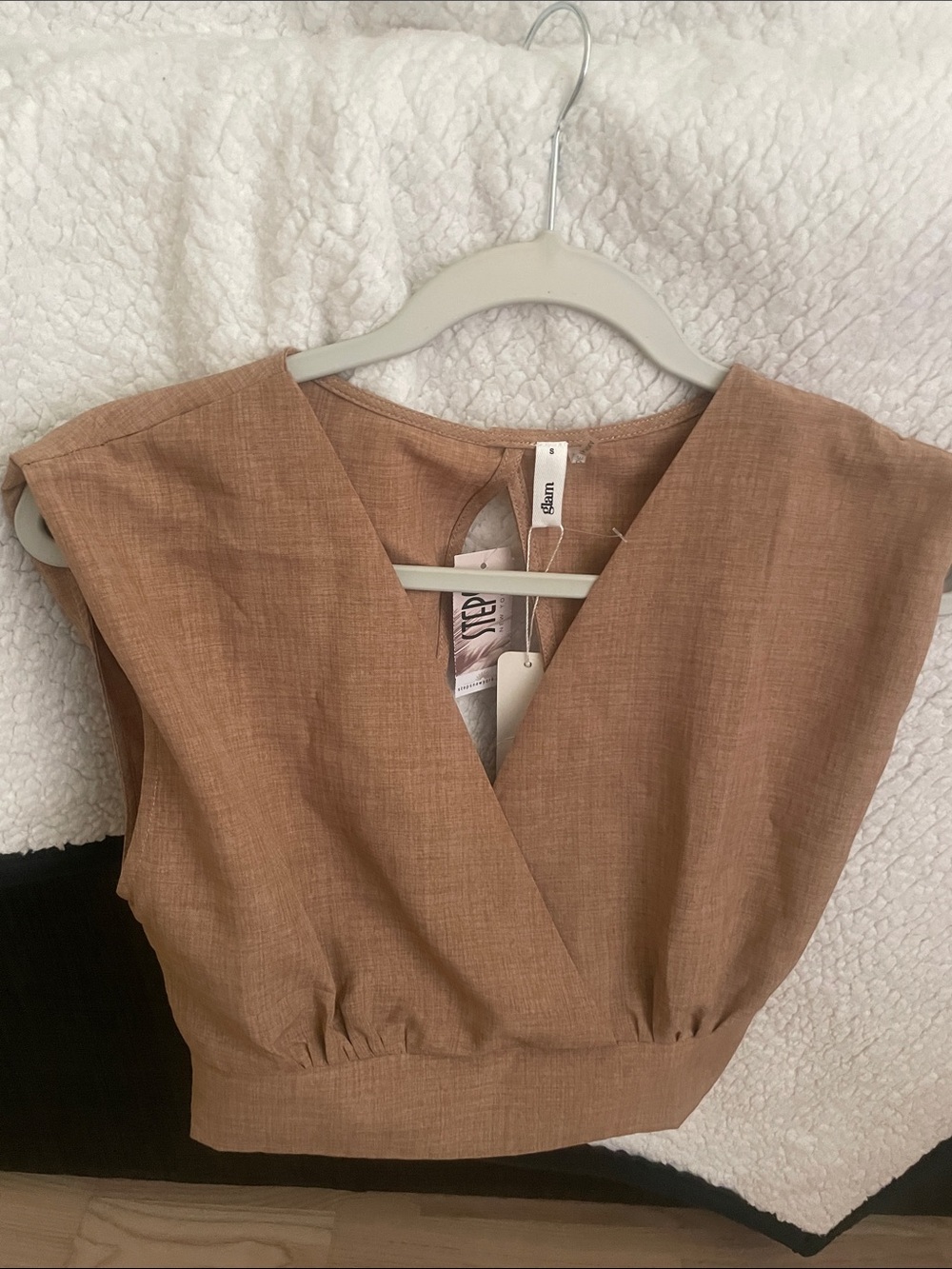 Sleeveless Tan Crop Top with V-Neck by MISSGUIDED